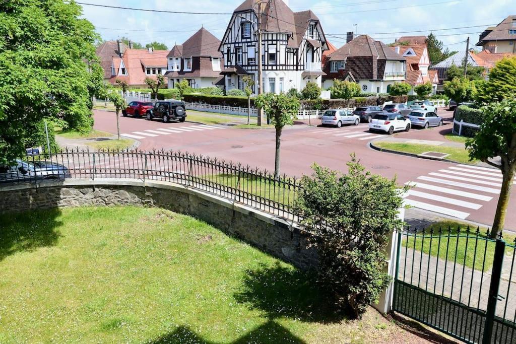 Le Bercail : Apt Avec Balcon Et Parking, Vue Phare! Le Touquet Dış mekan fotoğraf
